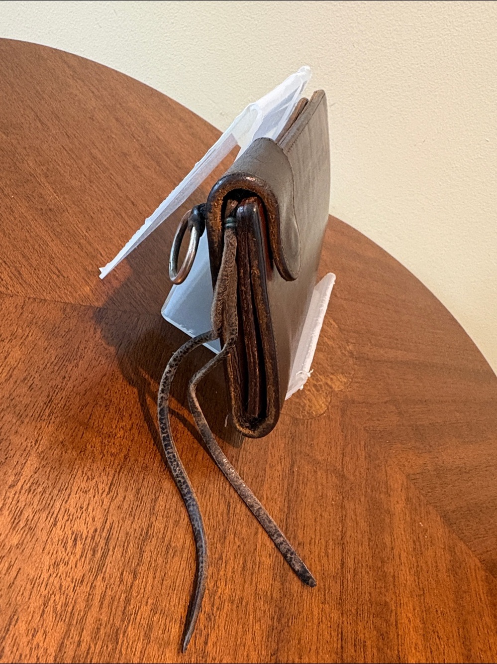 Porter  men’s Brown thick leather wallet  heavy duty holds coins bills
Cards/Tie - Picture 3 of 12